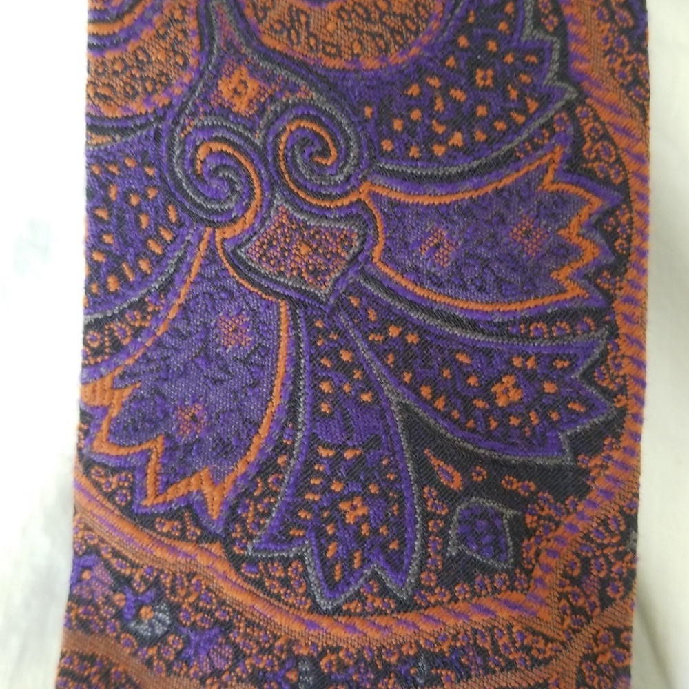 True Forum silk wool blend purple and gold tie - Picture 3 of 6